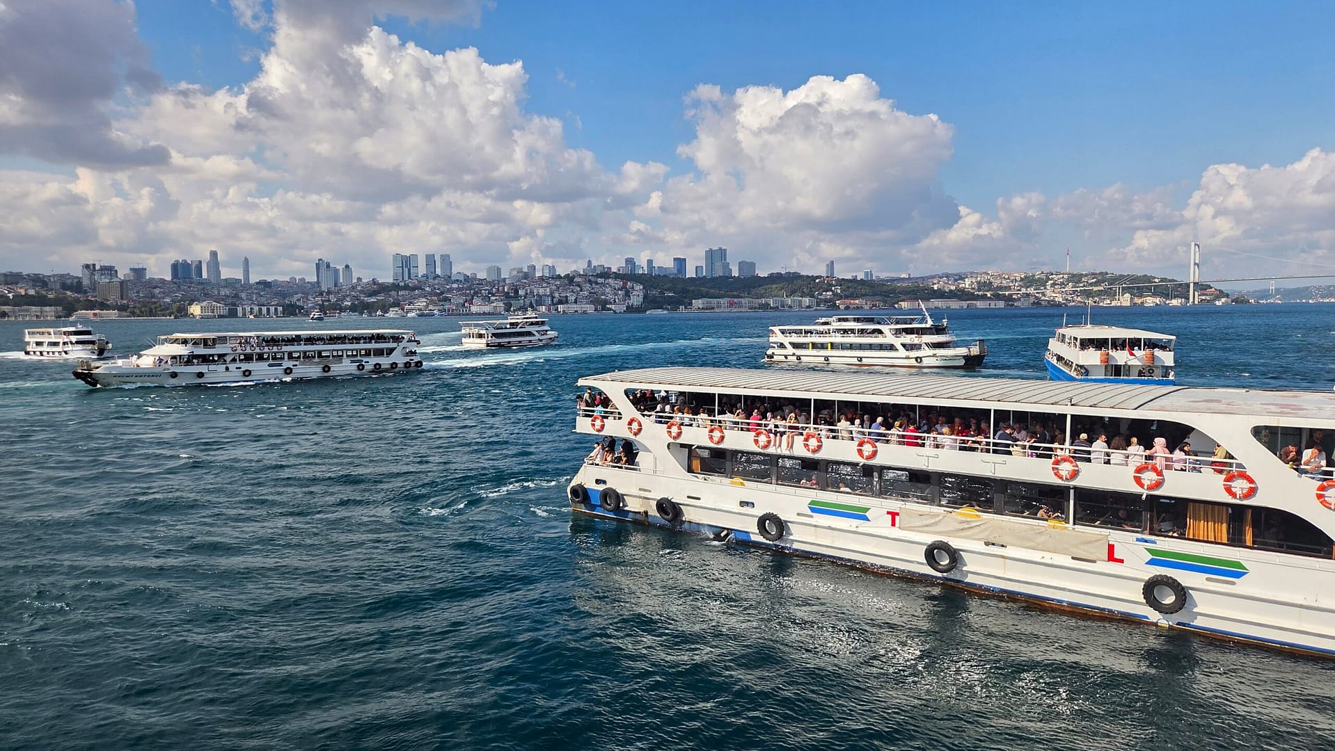Ferry Traffic at Üsküdar