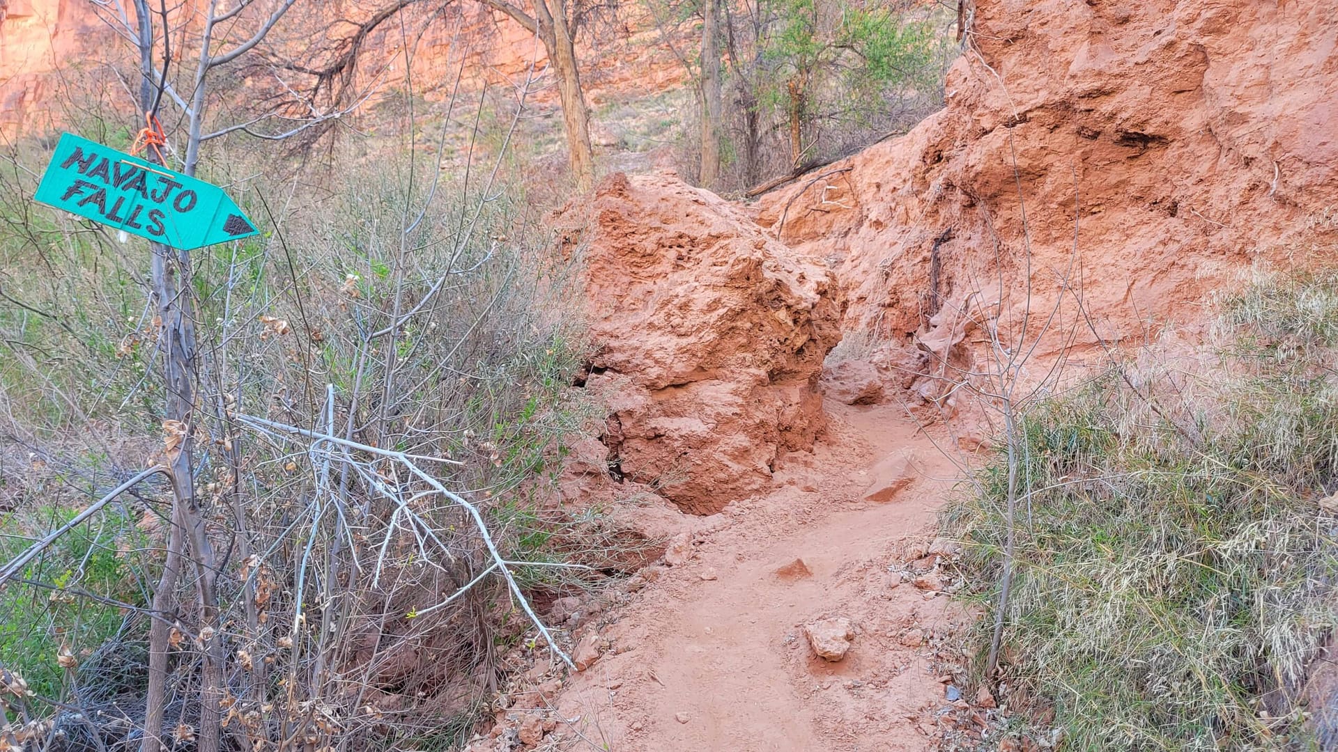 This Way to Navajo Falls